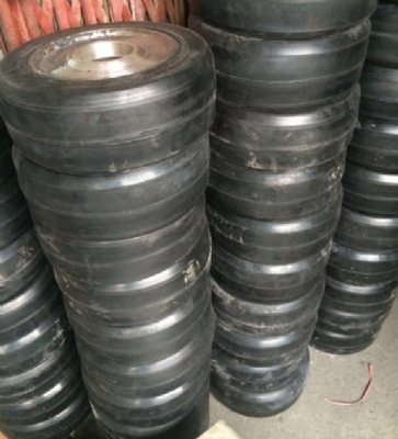 Bọc bánh xe cao su